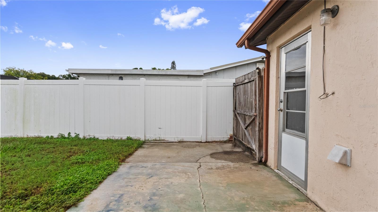 9310 LIDO LN