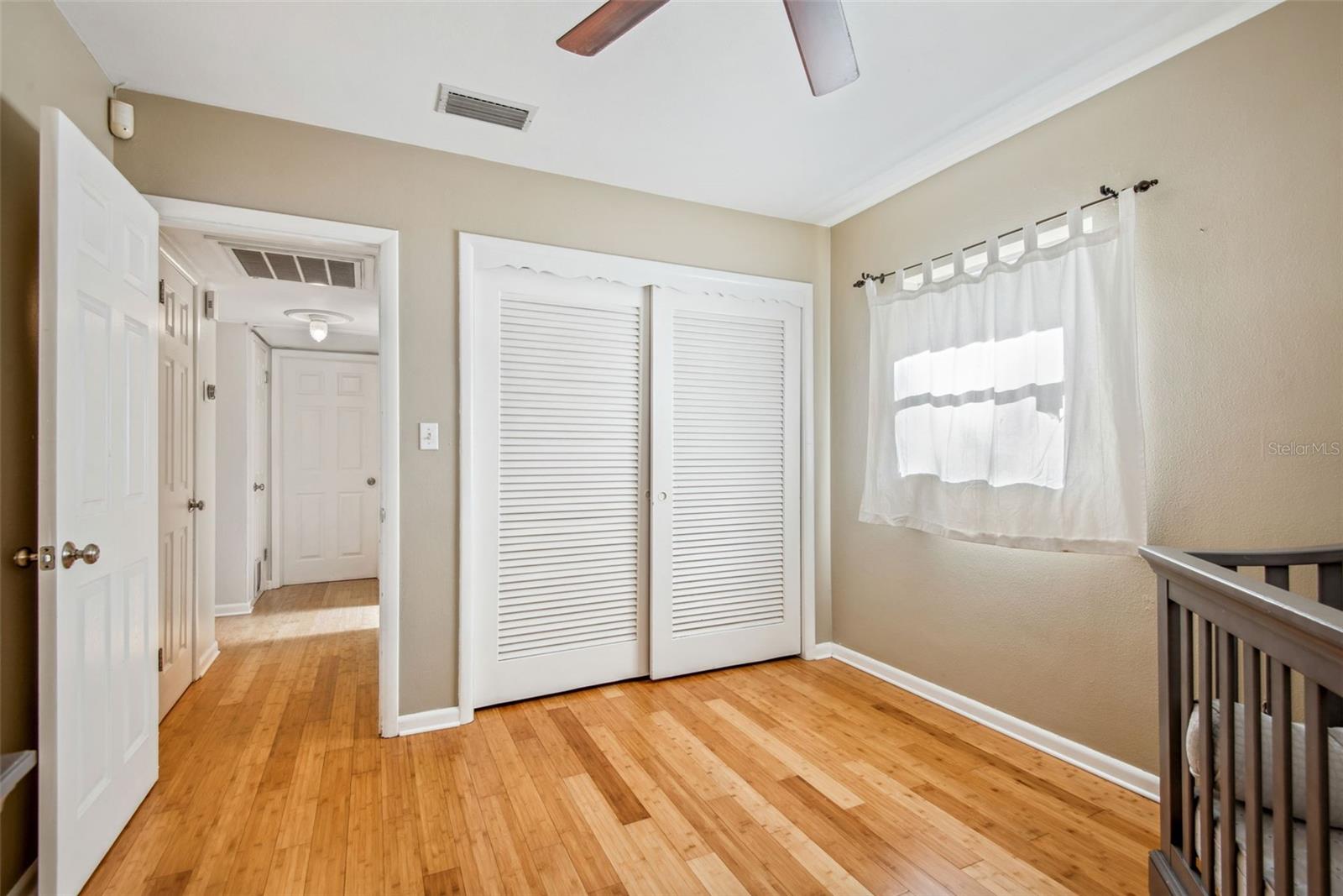 422 W LOUISIANA AVE