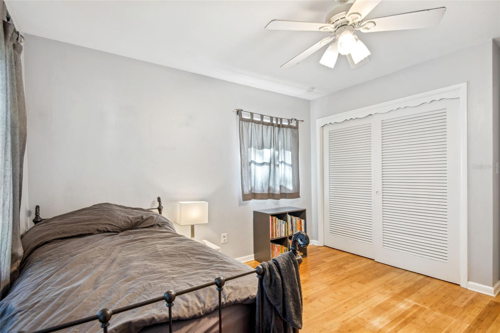 422 W LOUISIANA AVE