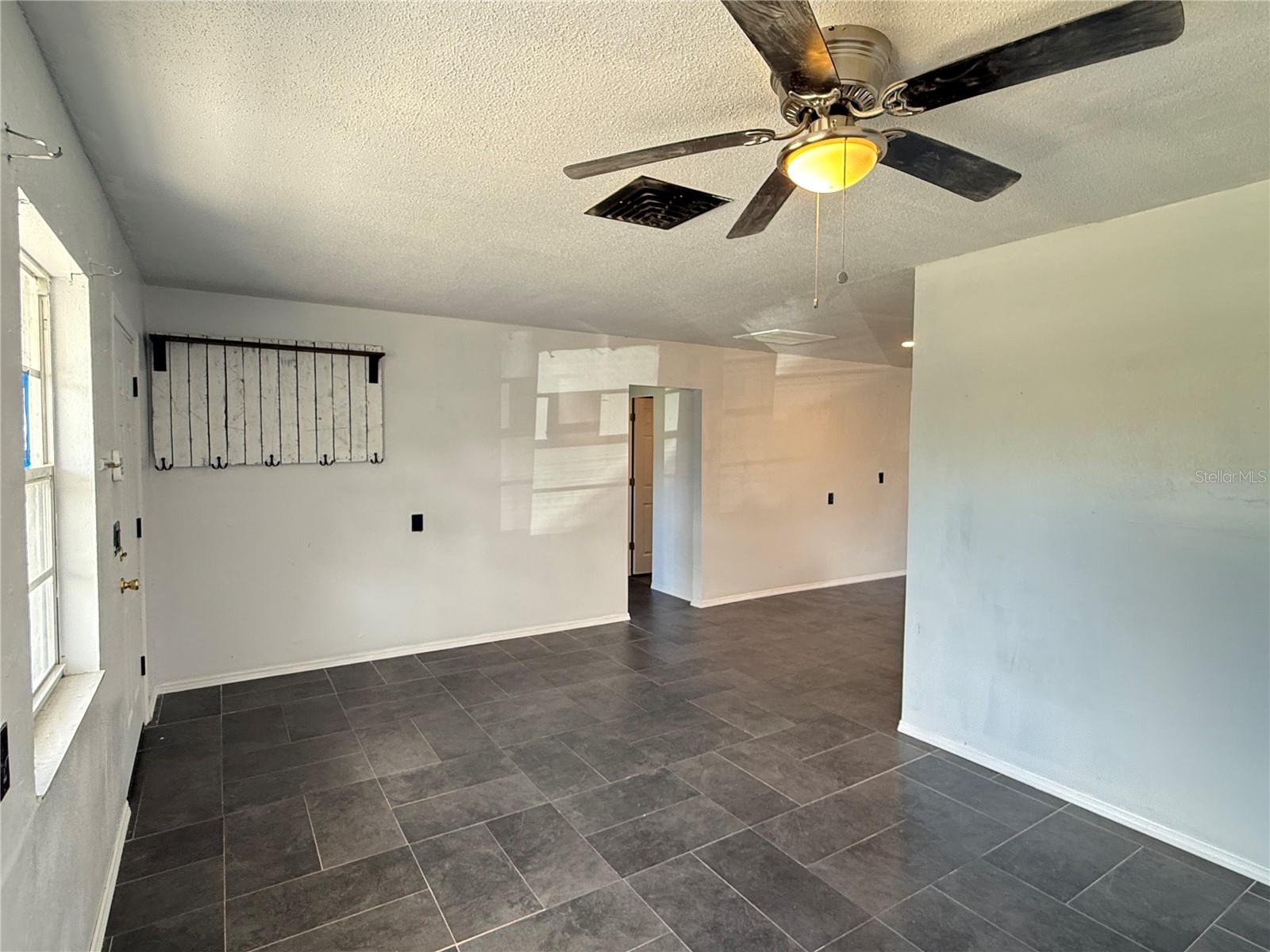8611 LONGBOAT LN