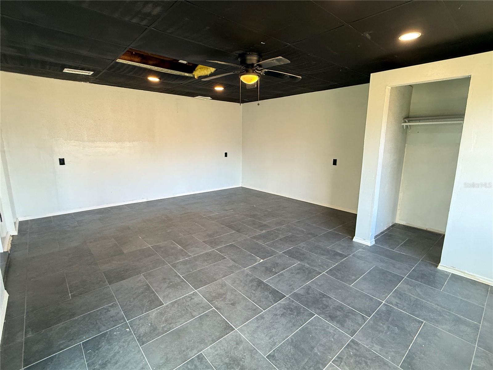 8611 LONGBOAT LN