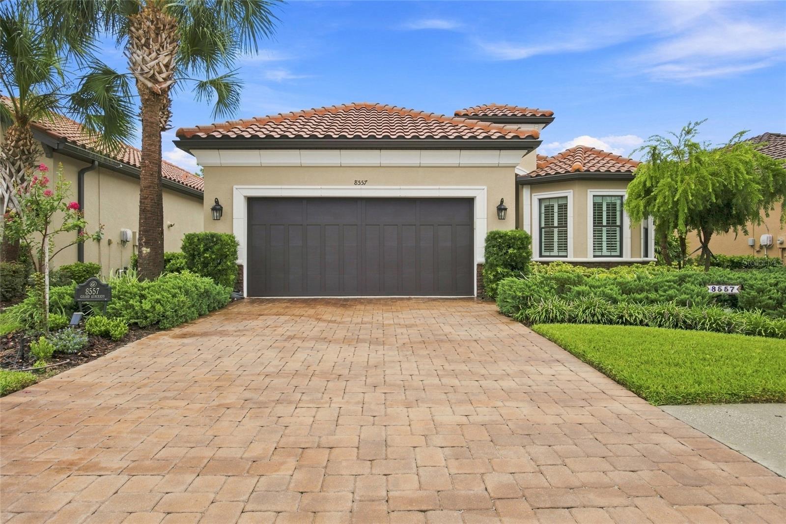 8557 GRAND ALBERATO RD
