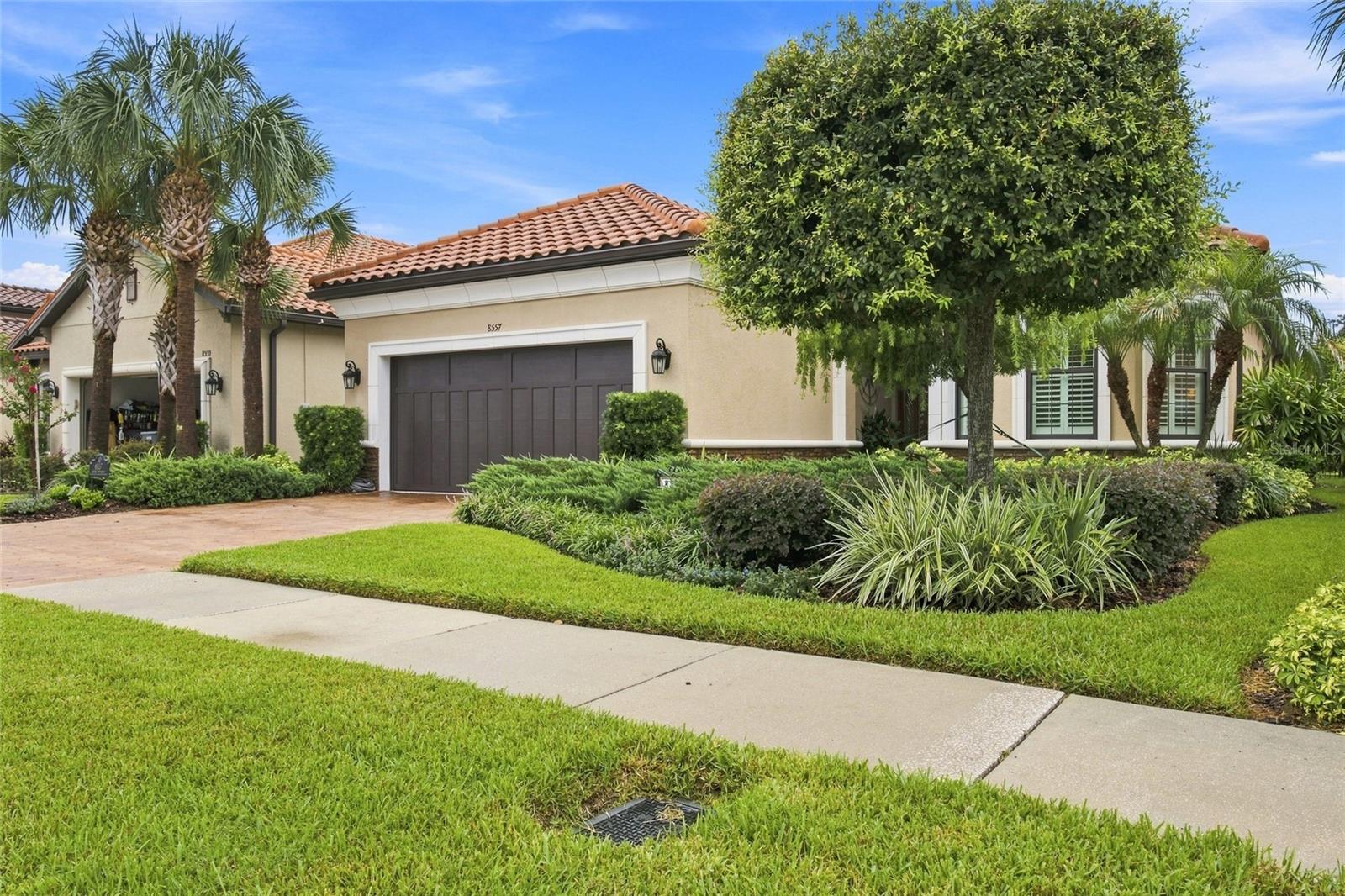8557 GRAND ALBERATO RD