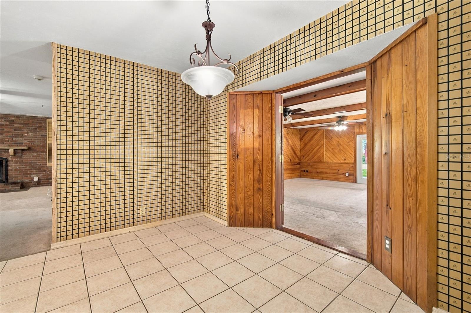 409 EL GRECO DR