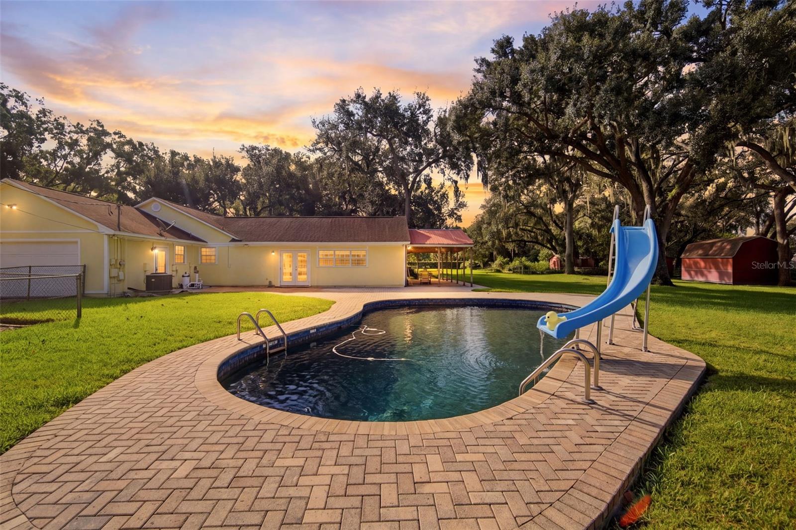 409 EL GRECO DR