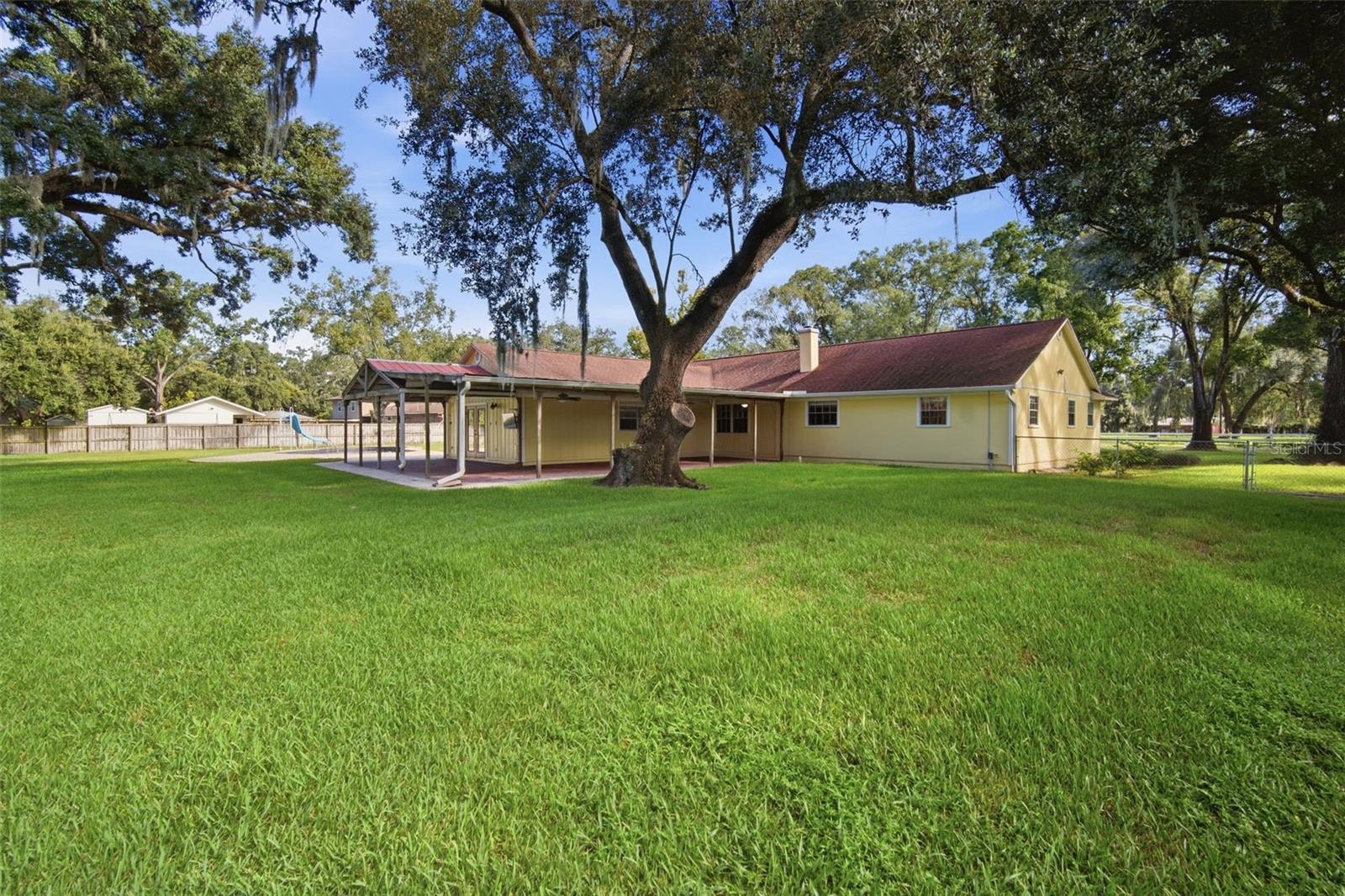 409 EL GRECO DR