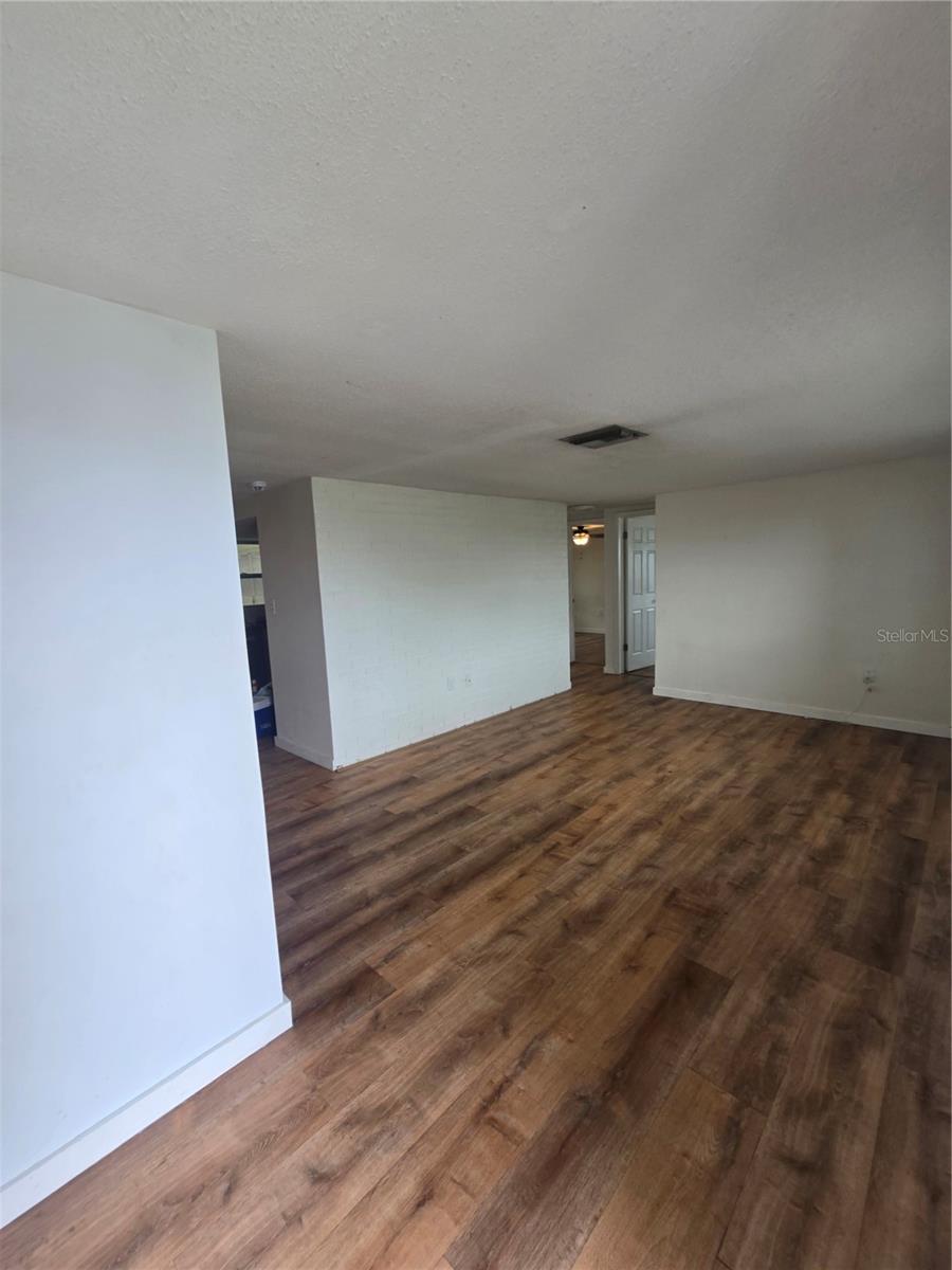 2055 NORFOLK DR