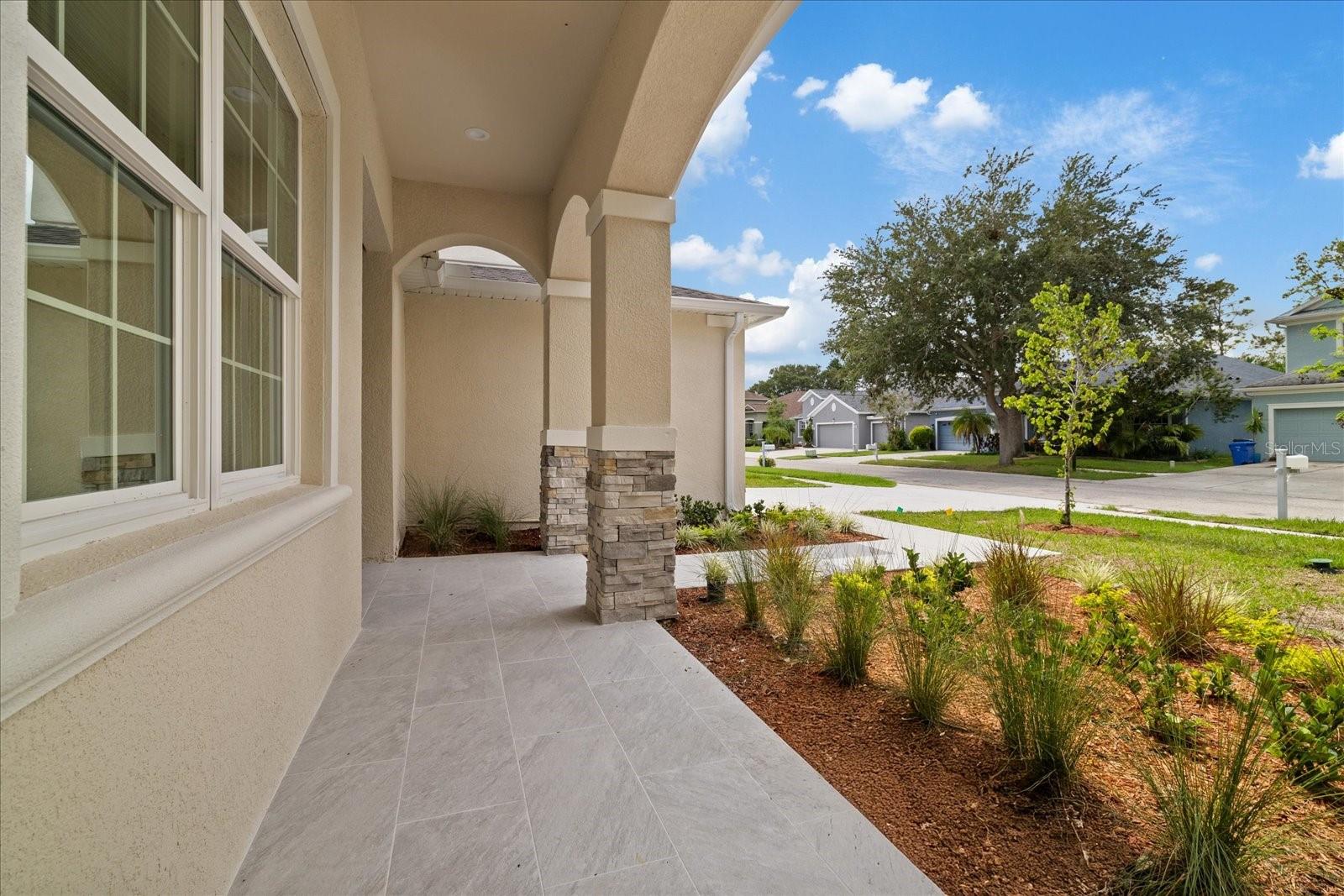 10704 BANFIELD DR