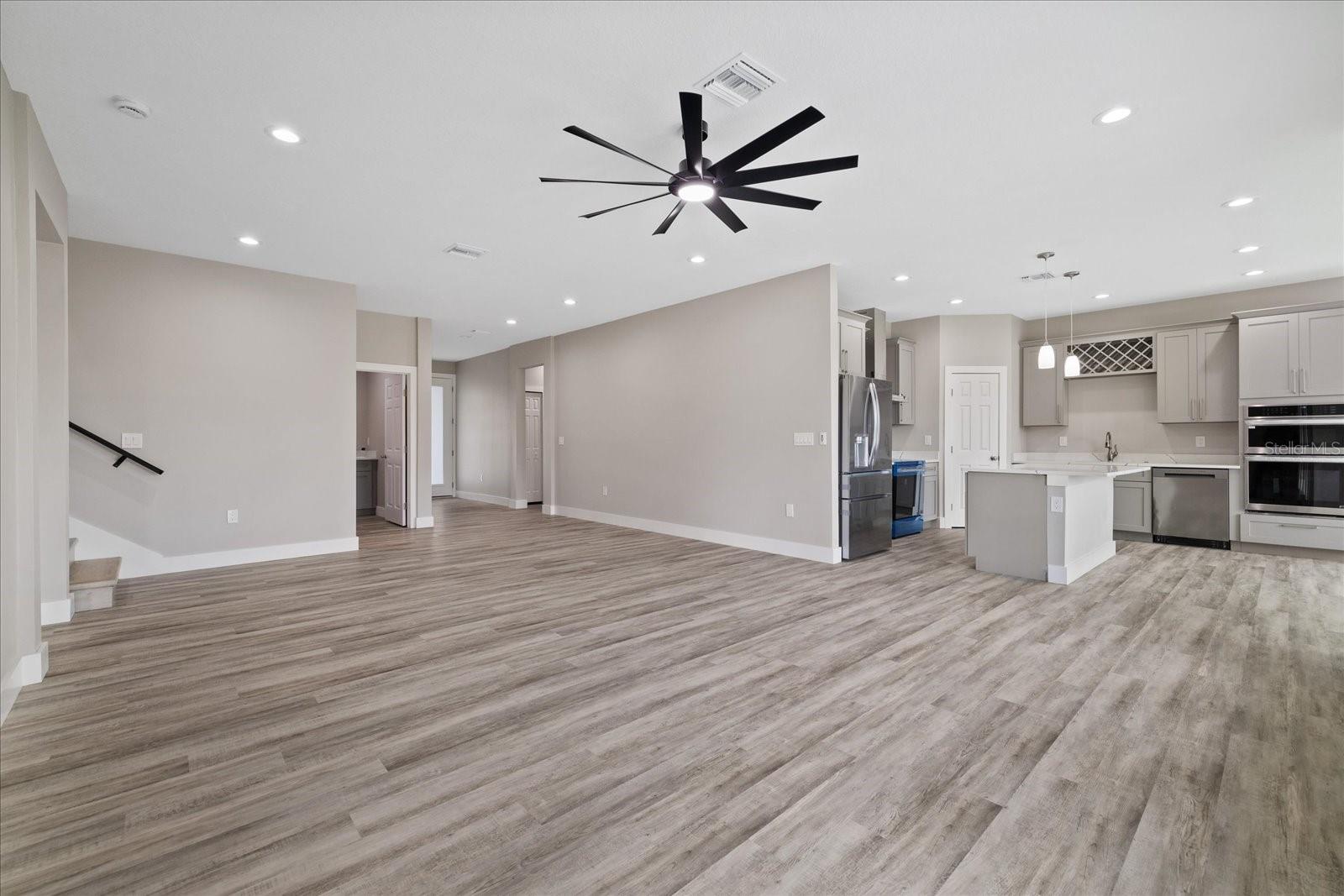 10704 BANFIELD DR