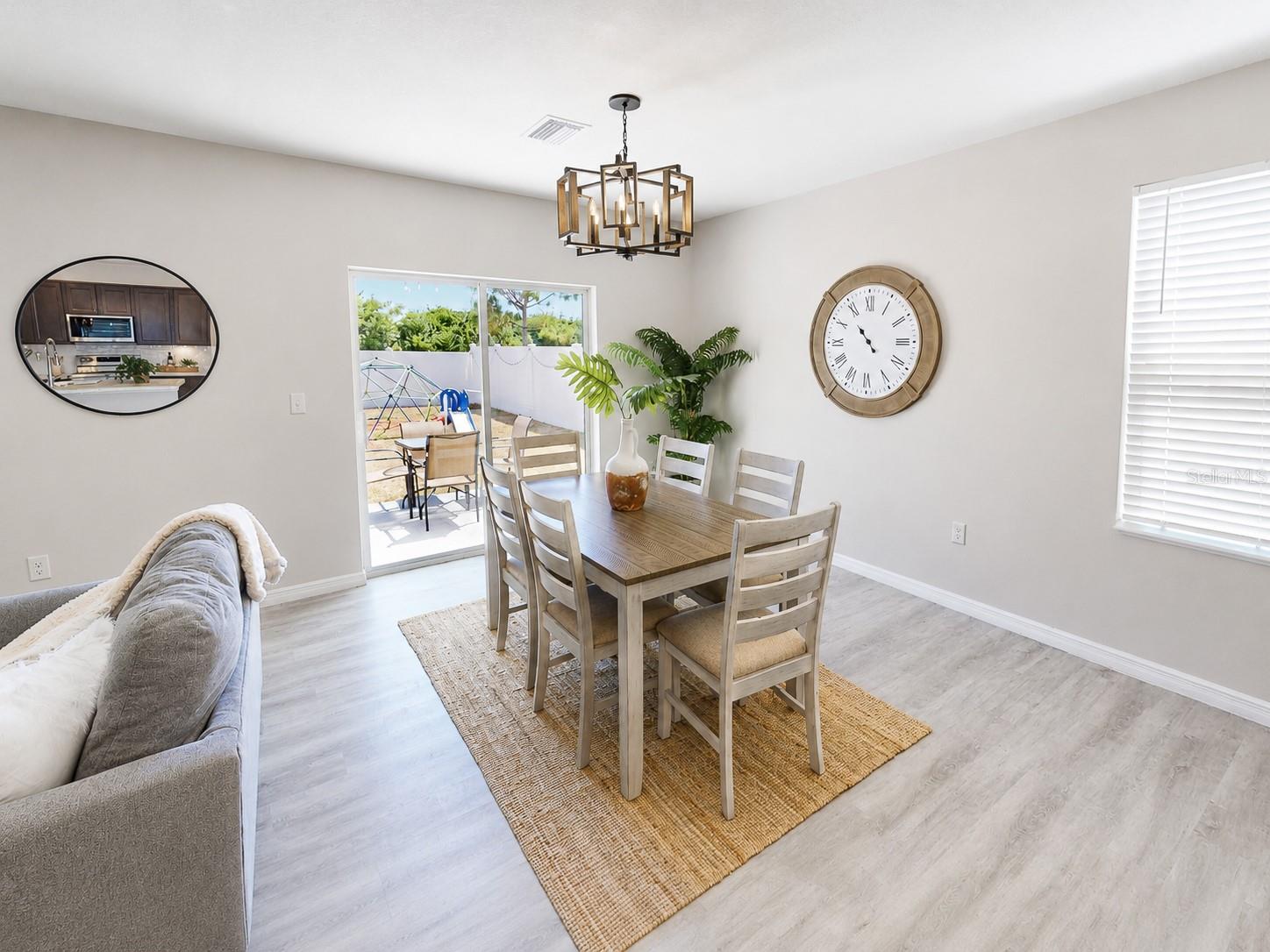 10153 GEESE TRAIL CIR