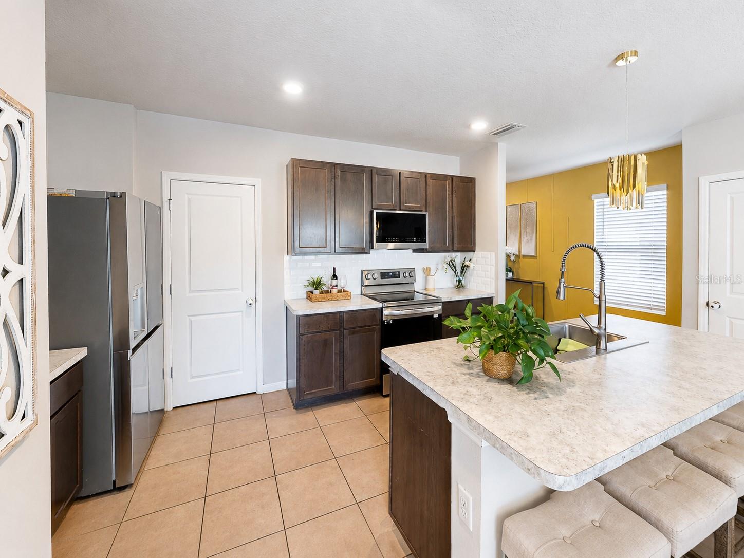 10153 GEESE TRAIL CIR