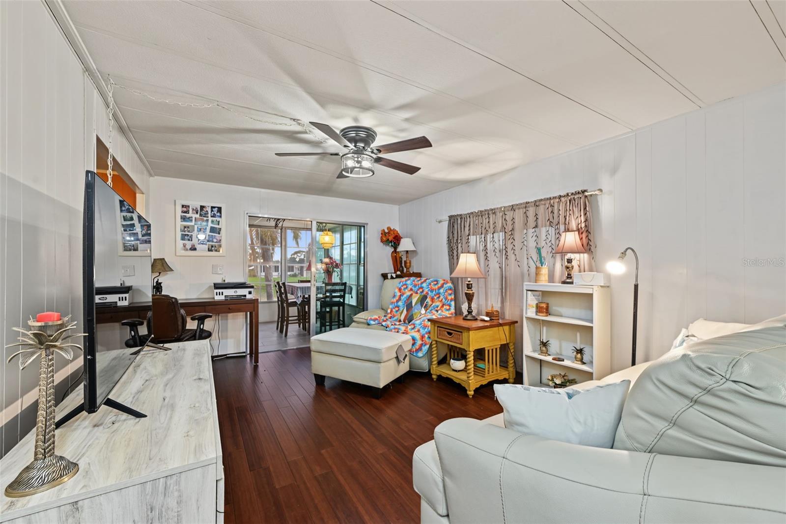 3207 BREWSTER DR