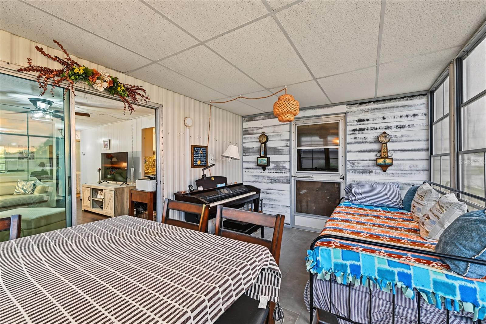 3207 BREWSTER DR