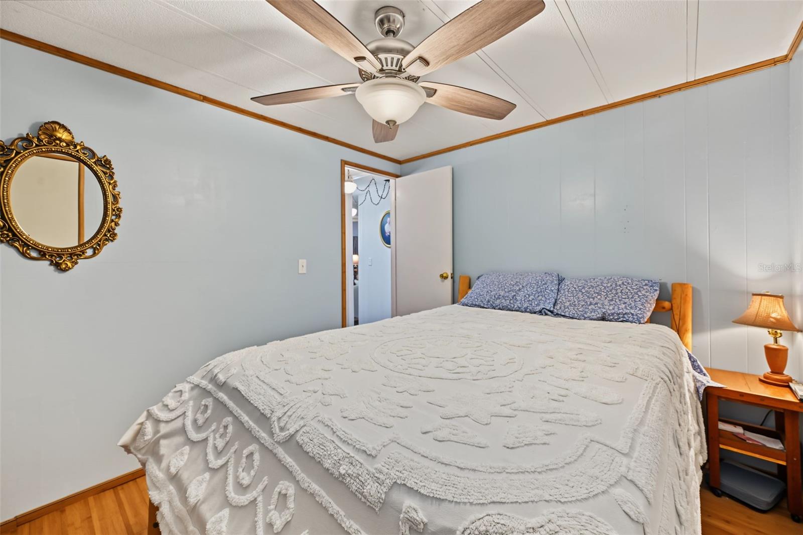 3207 BREWSTER DR