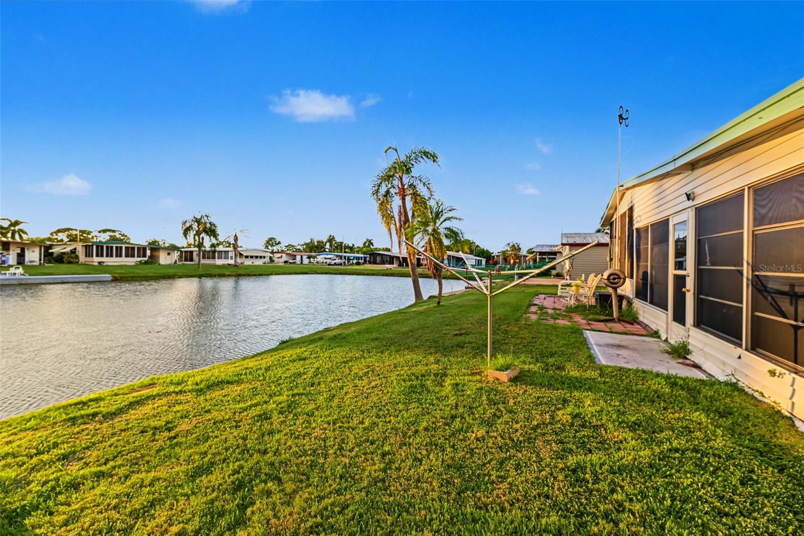 3207 BREWSTER DR