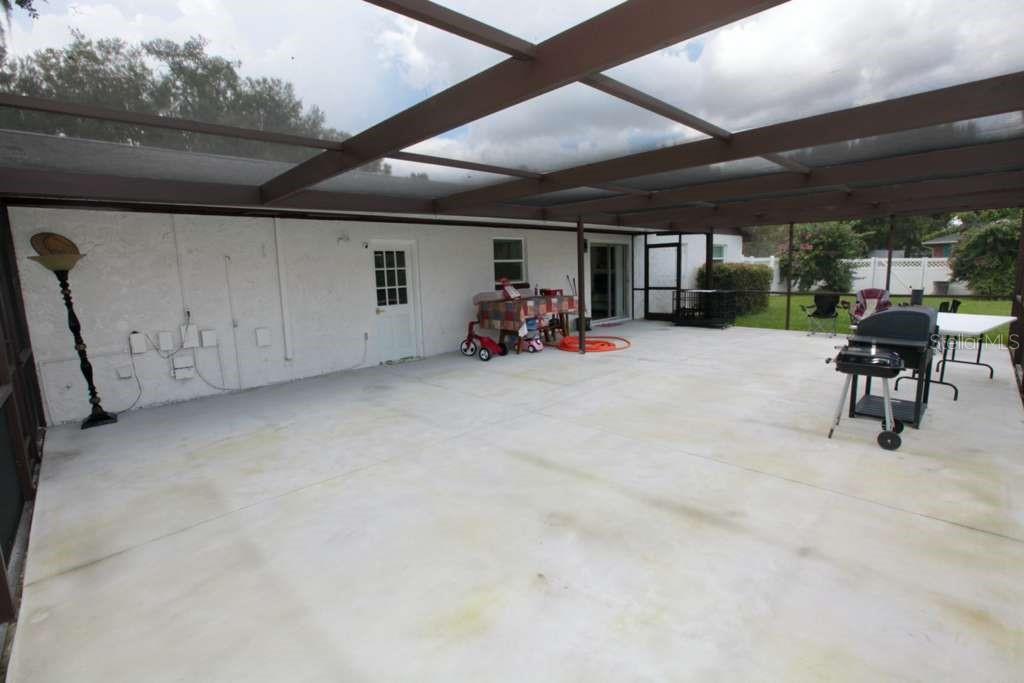 815 BISHOP PL