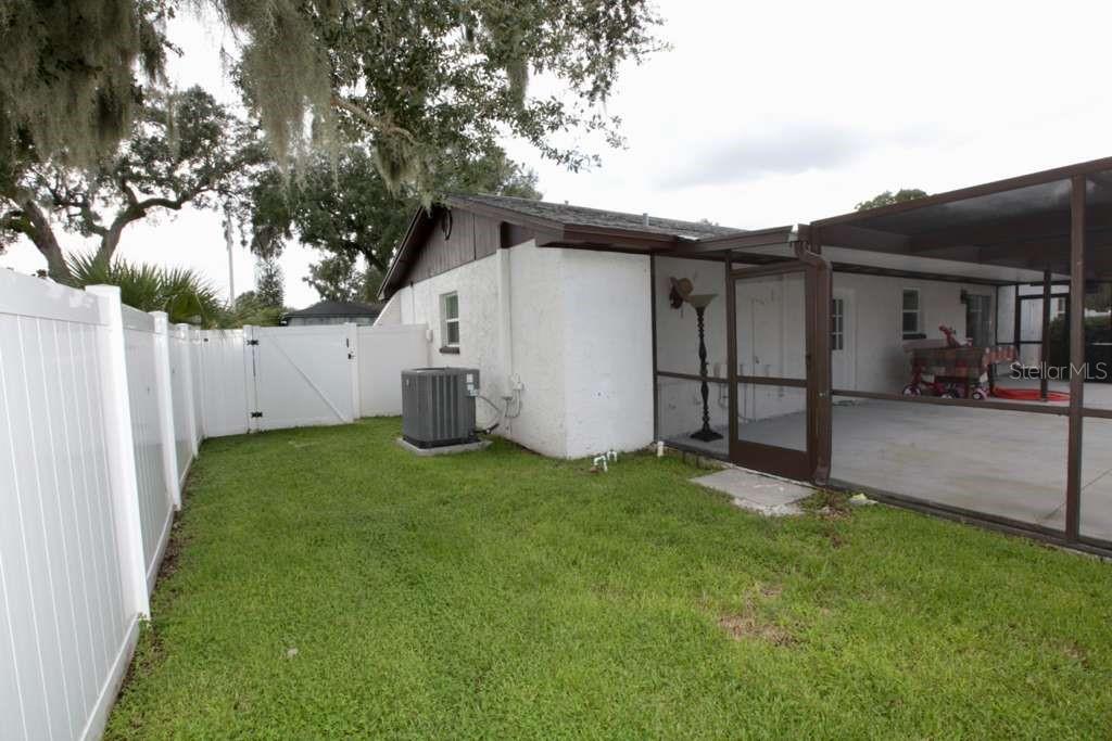 815 BISHOP PL