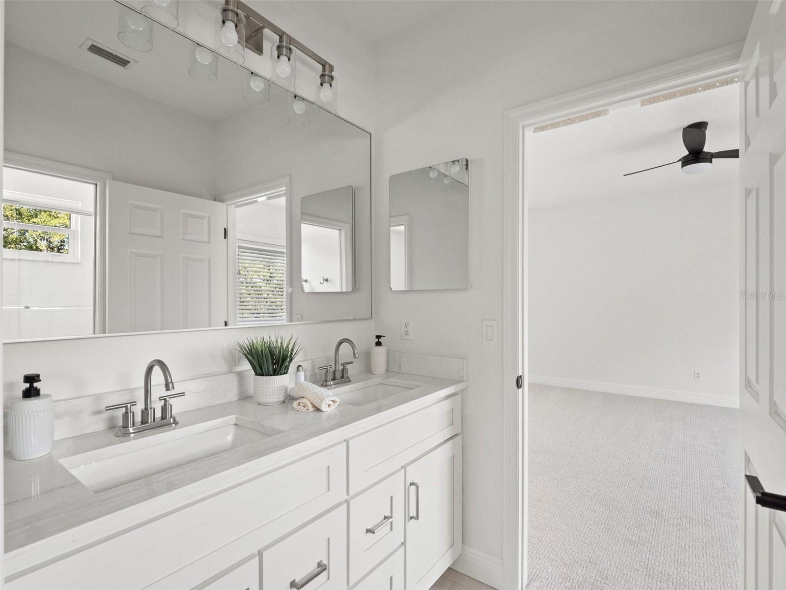 11621 RENAISSANCE VIEW CT