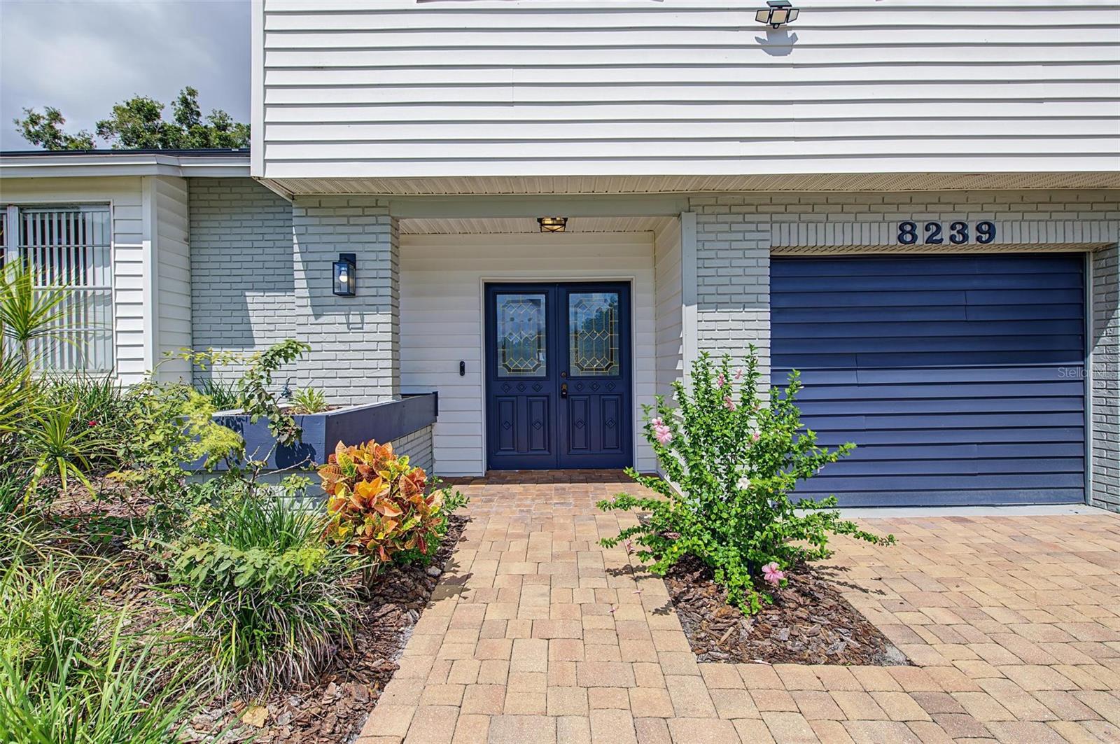 8239 VASSAR CIR