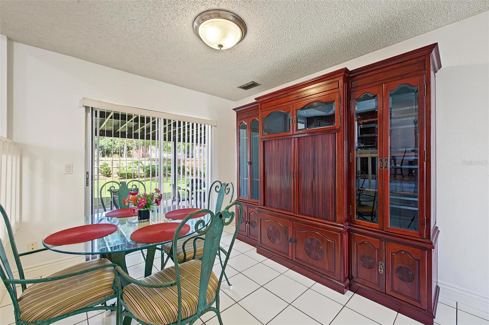 8239 VASSAR CIR