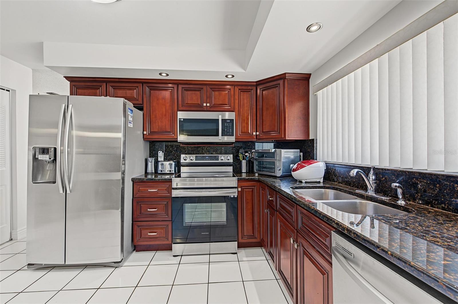 8239 VASSAR CIR