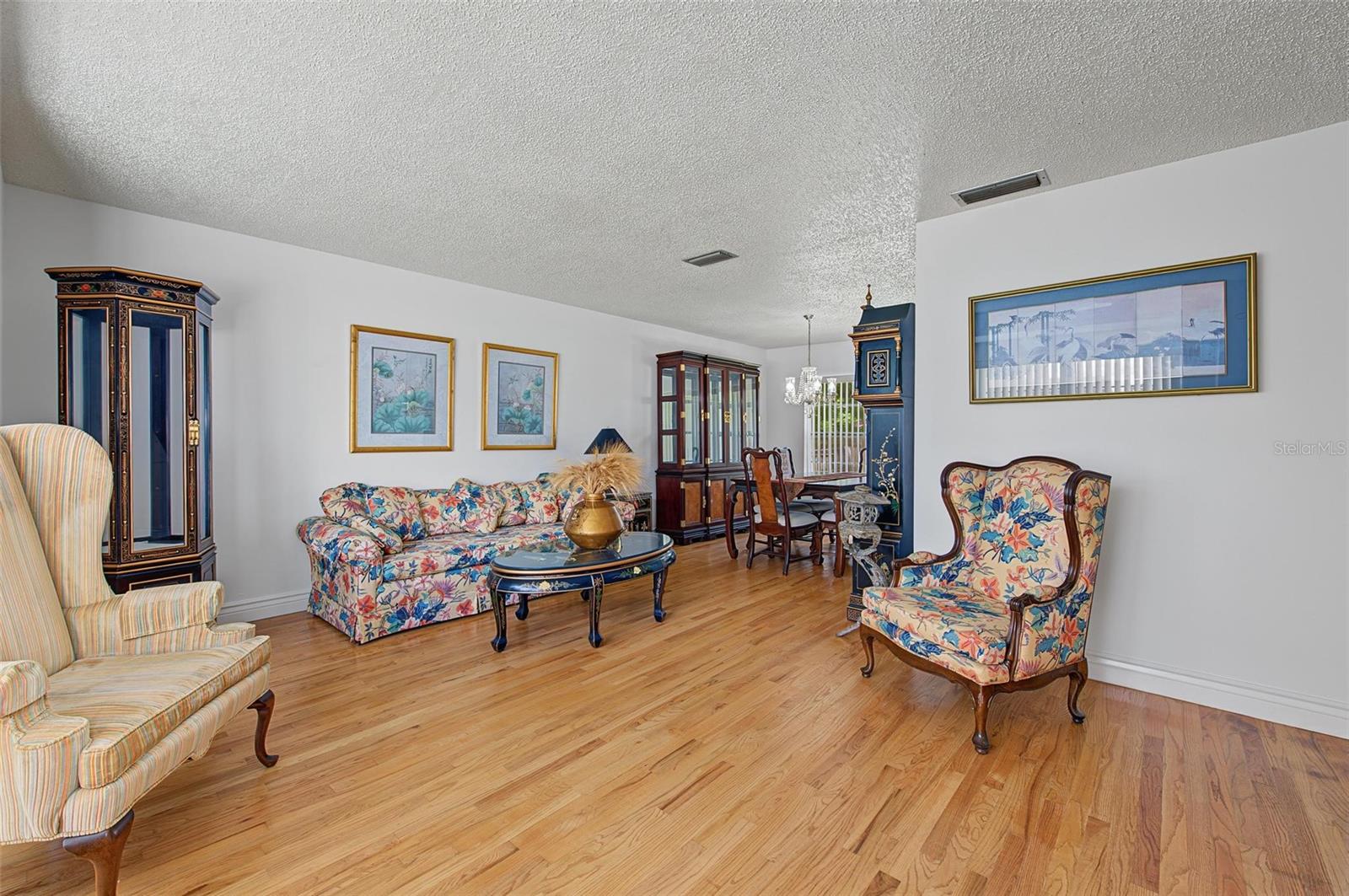 8239 VASSAR CIR