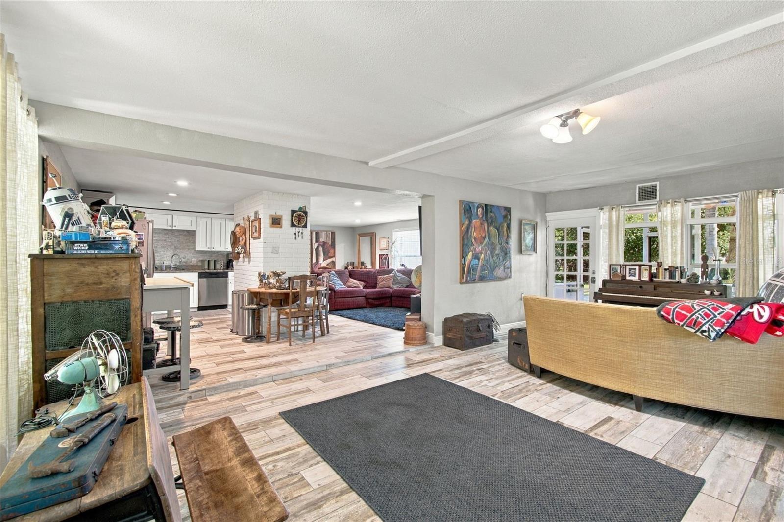 10803 N OREGON CIR
