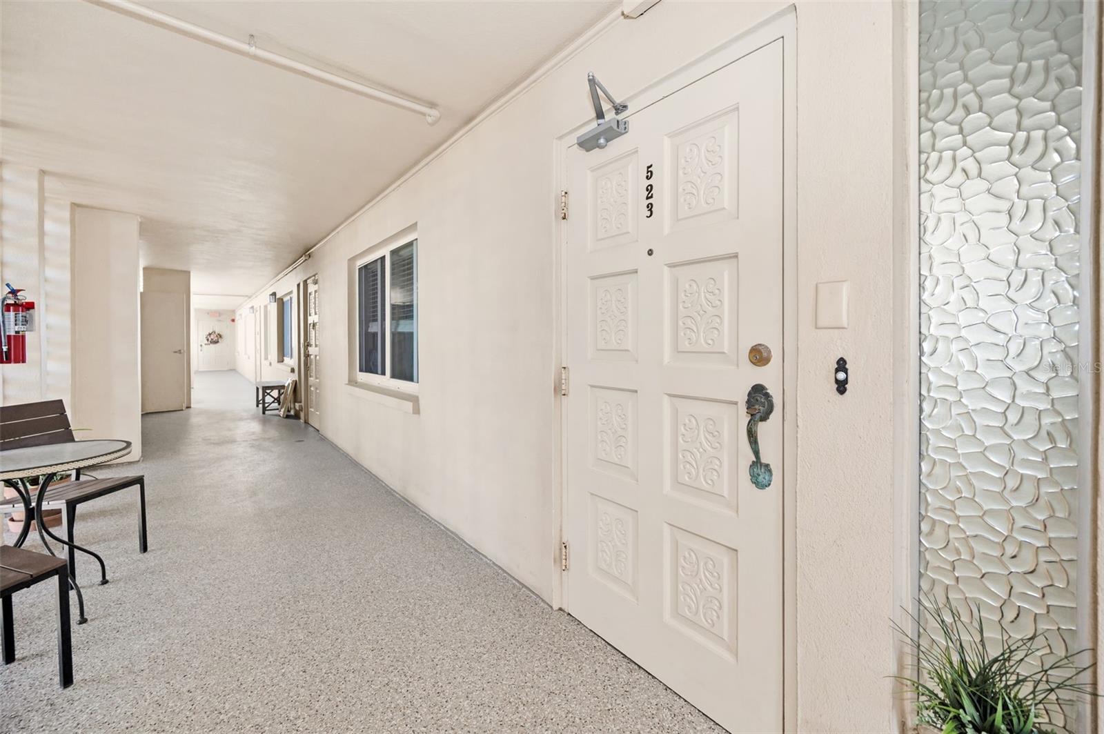 622 EDGEWATER DR #523
