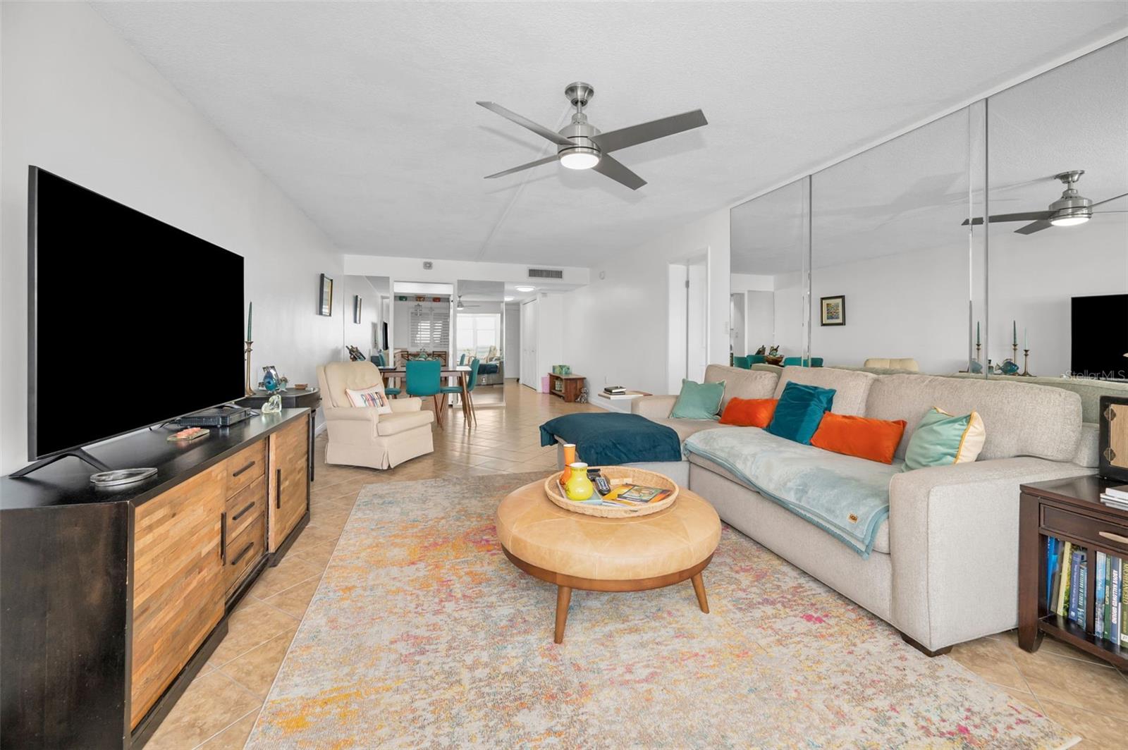 622 EDGEWATER DR #523