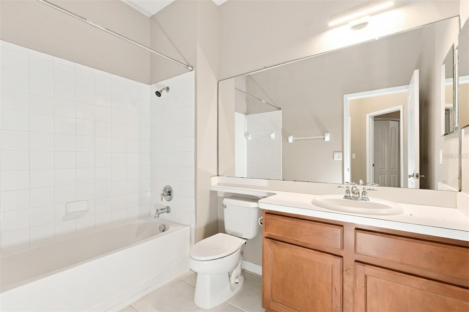 1028 APPIAN PL
