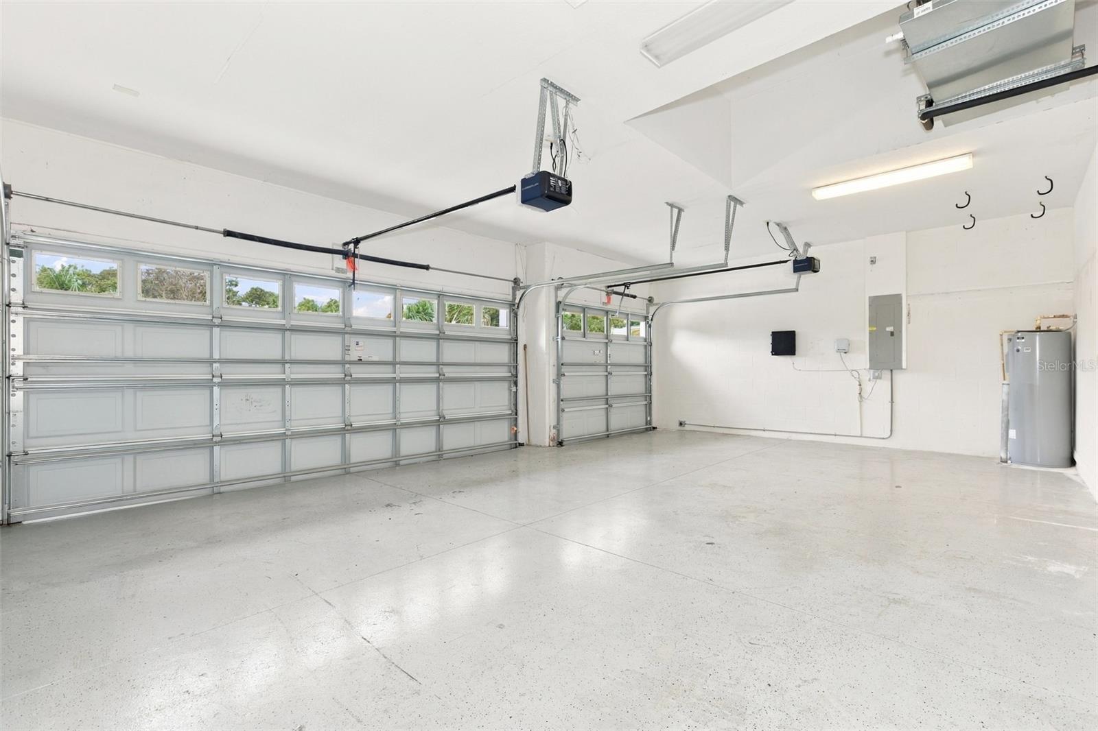 1028 APPIAN PL