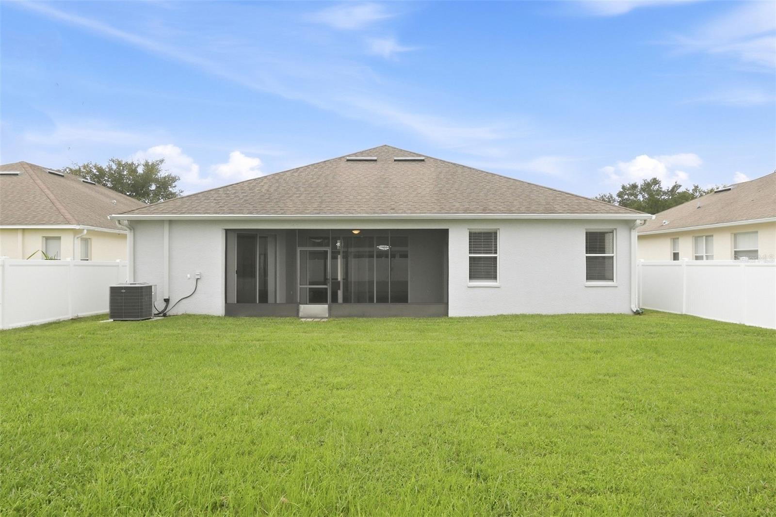 1028 APPIAN PL