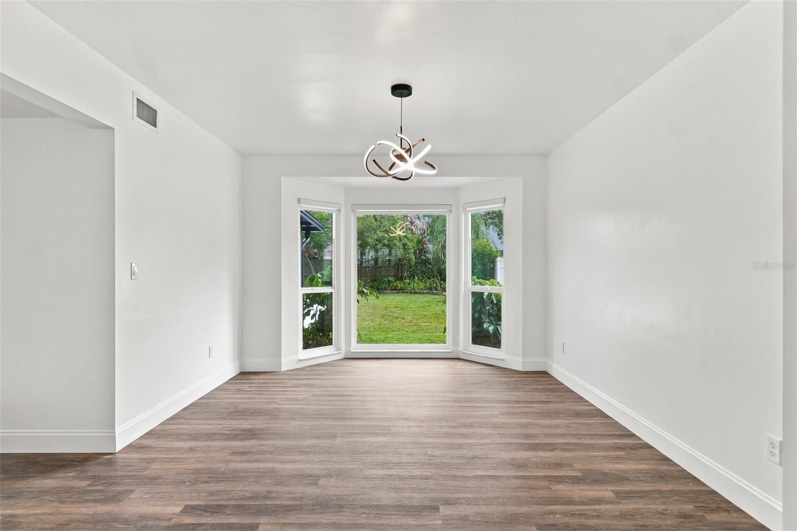 6107 OAK FERN CT
