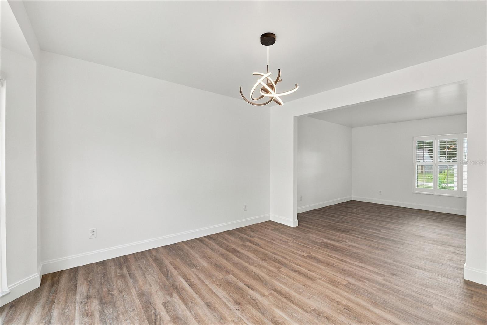 6107 OAK FERN CT