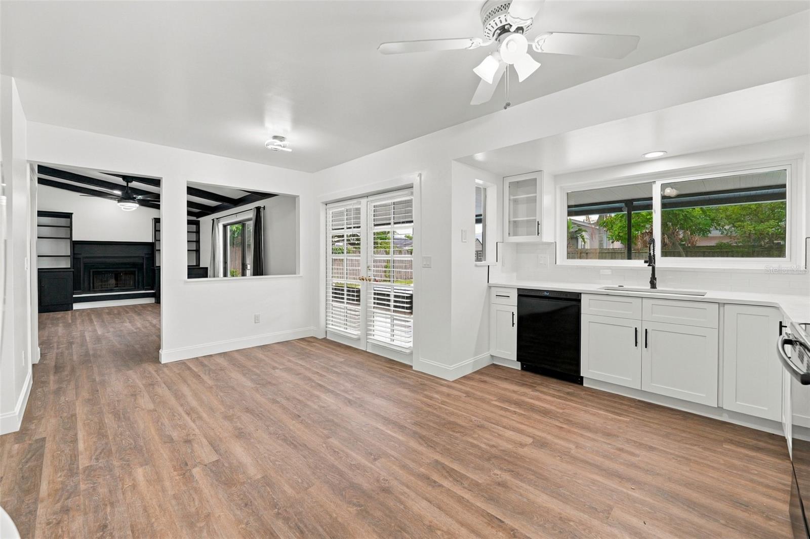 6107 OAK FERN CT