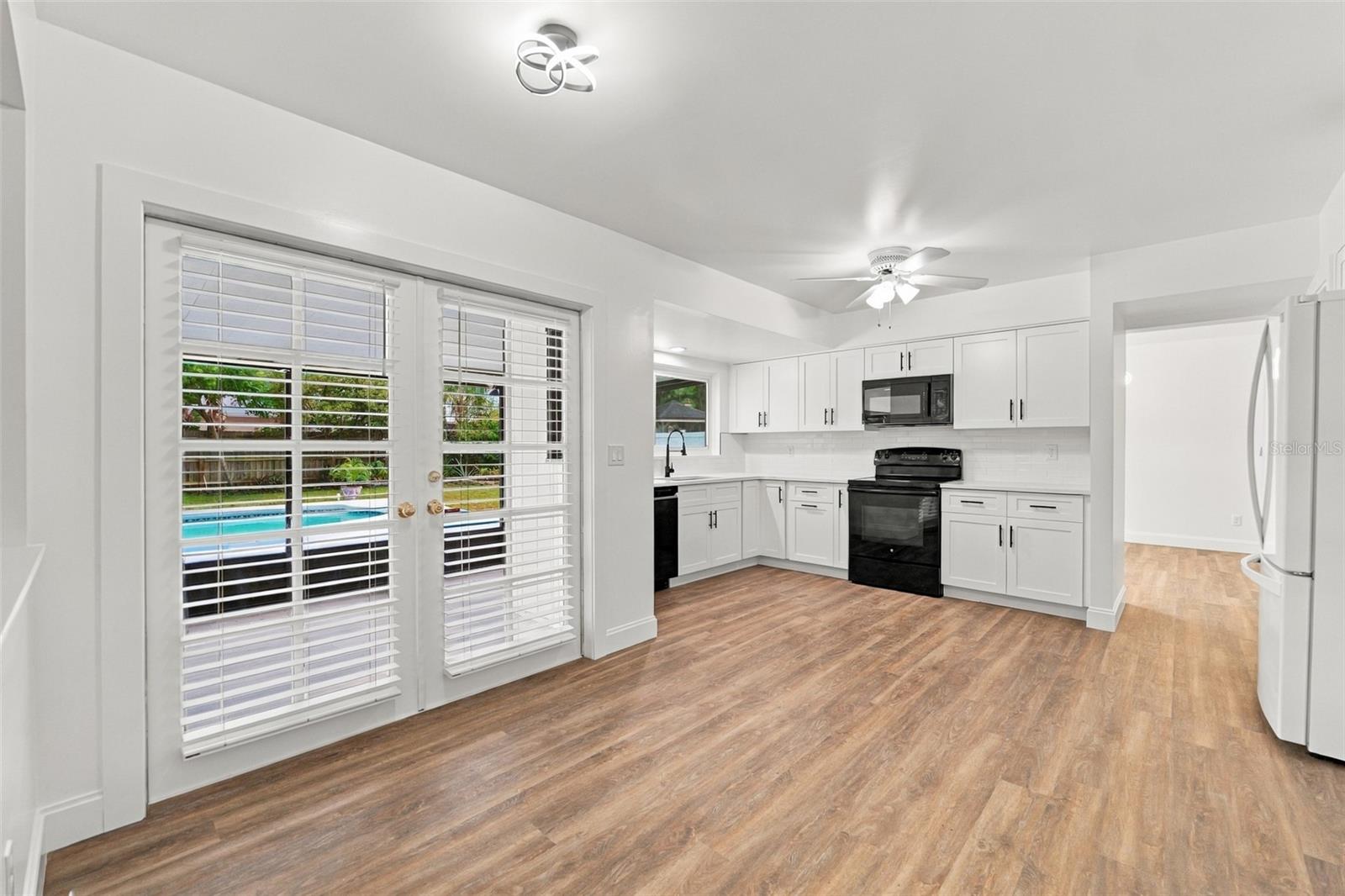6107 OAK FERN CT
