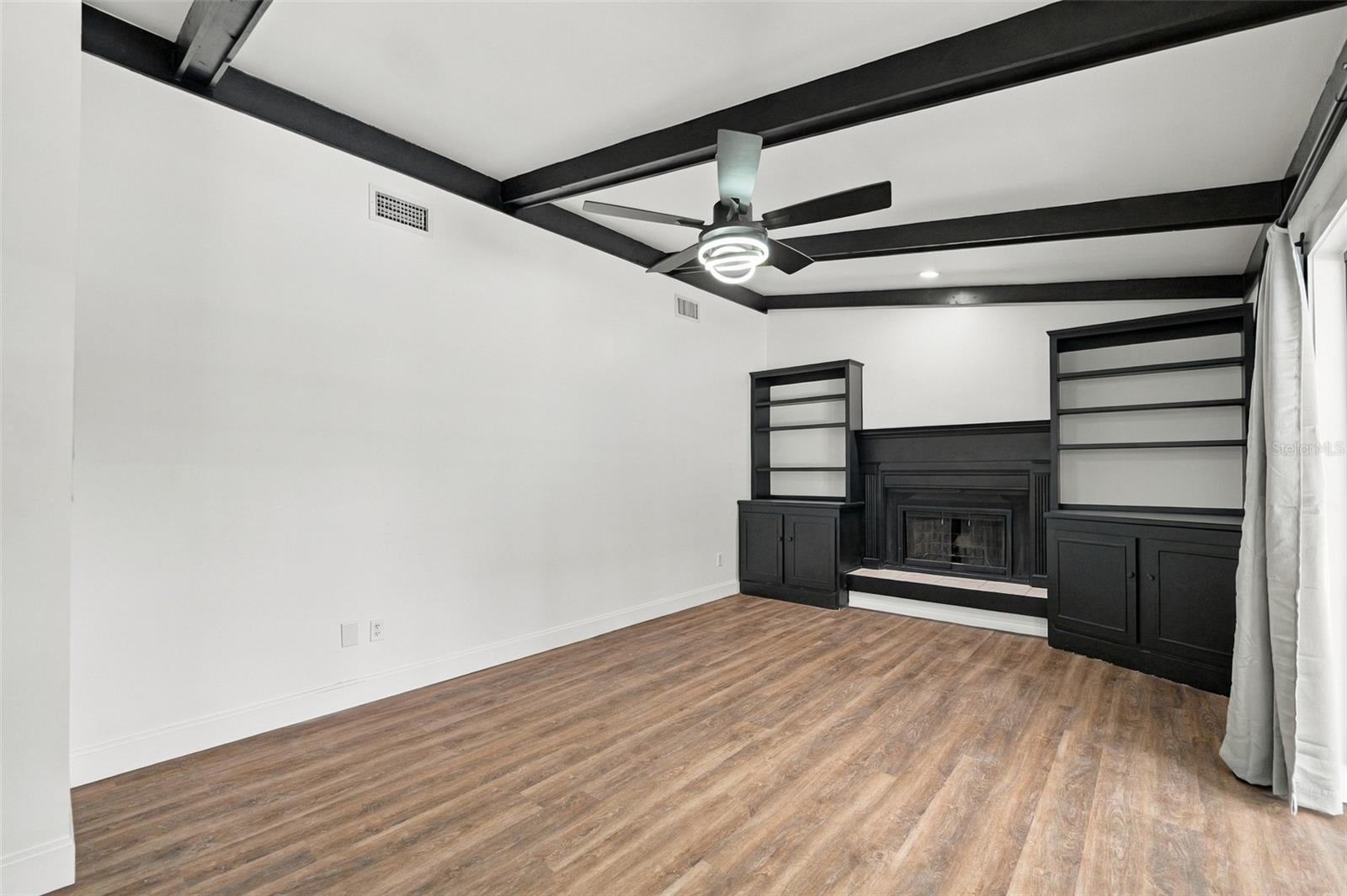 6107 OAK FERN CT