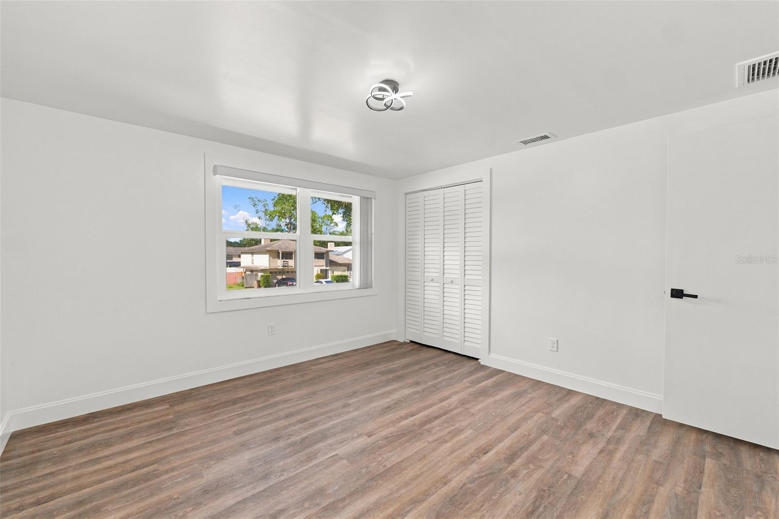 6107 OAK FERN CT