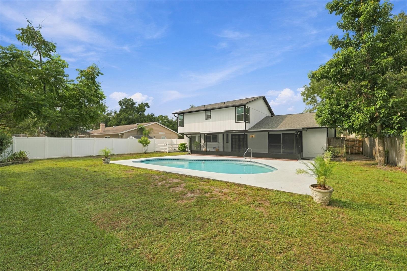 6107 OAK FERN CT