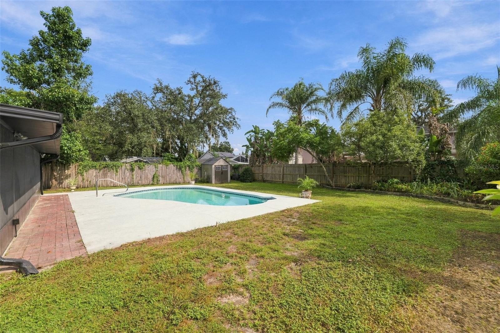 6107 OAK FERN CT
