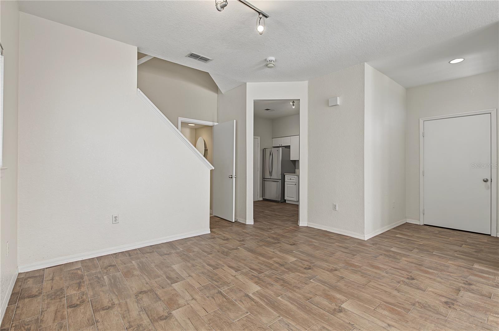 4006 CARROLLWOOD PALM CT