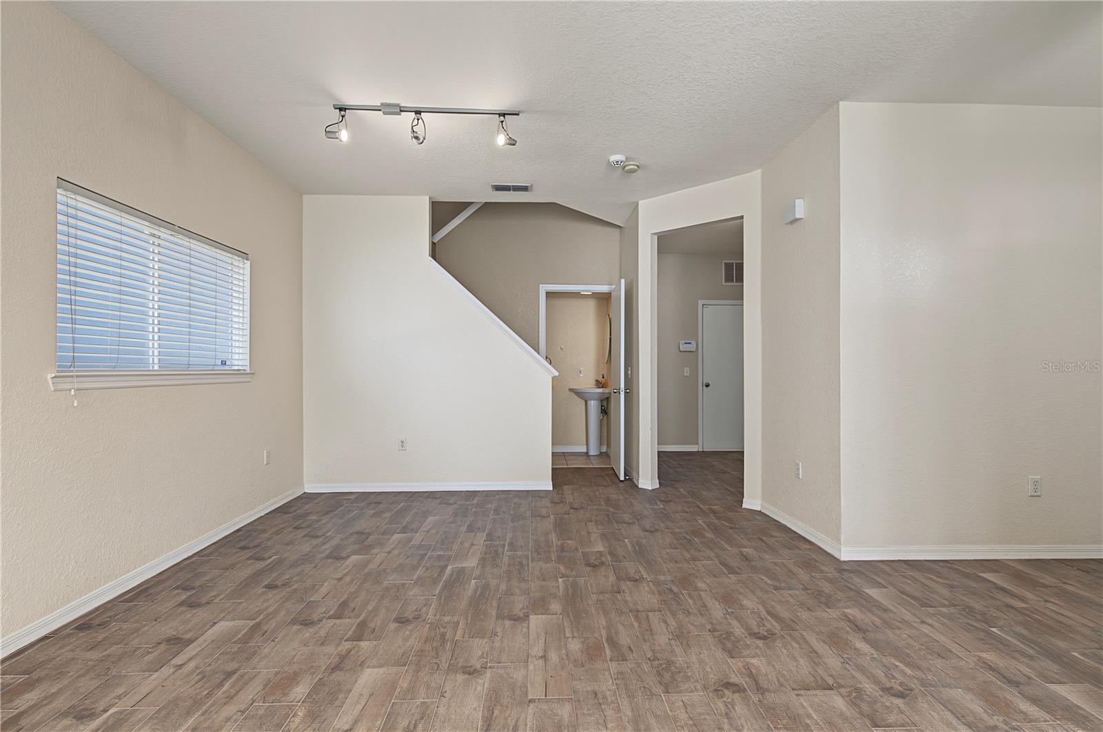 4006 CARROLLWOOD PALM CT