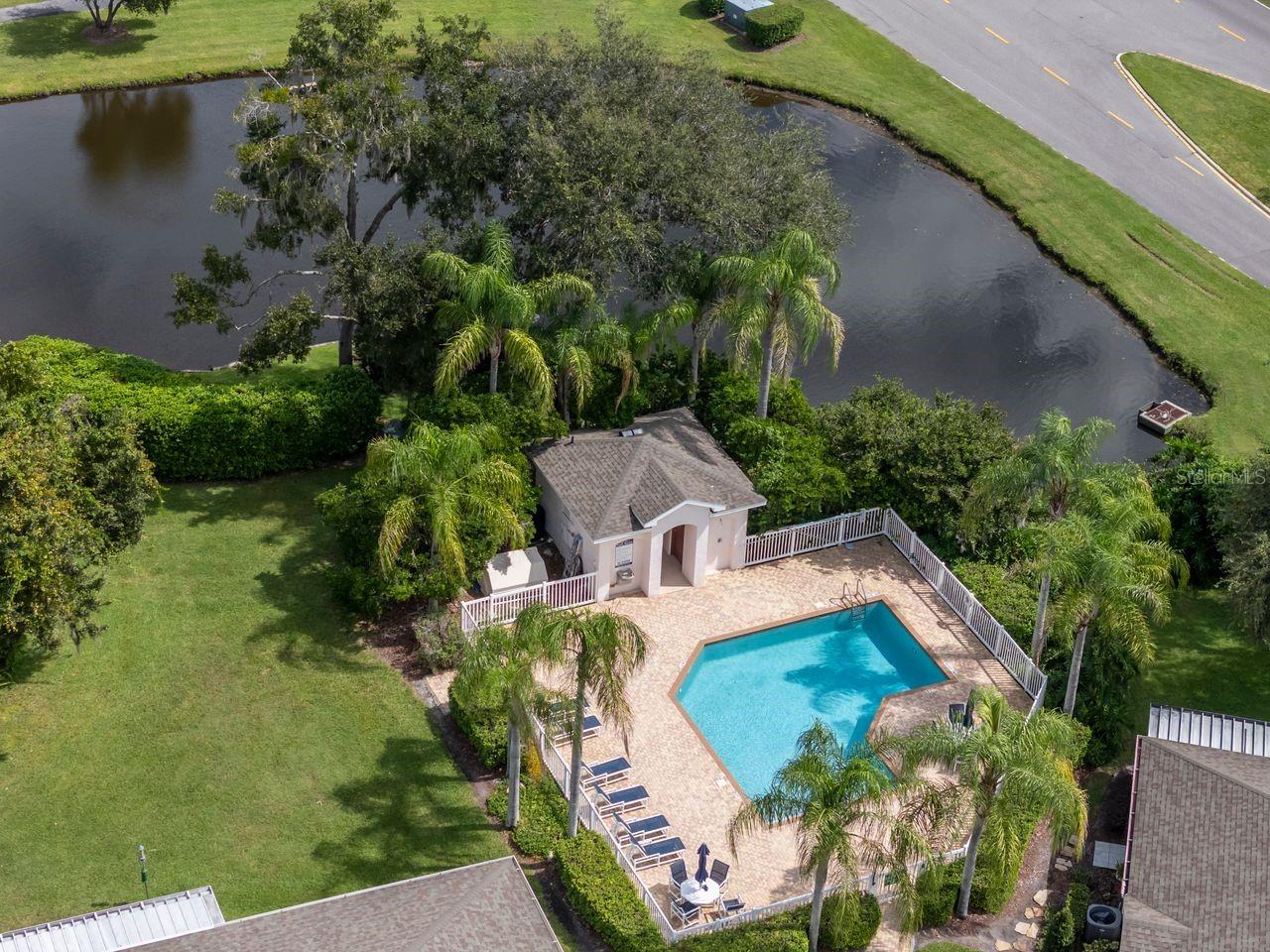 2635 EAGLE GREENS DR