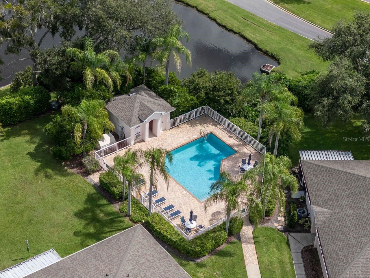 2635 EAGLE GREENS DR