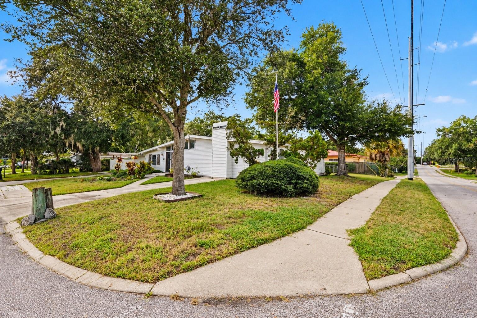 218 PARK RIDGE AVE