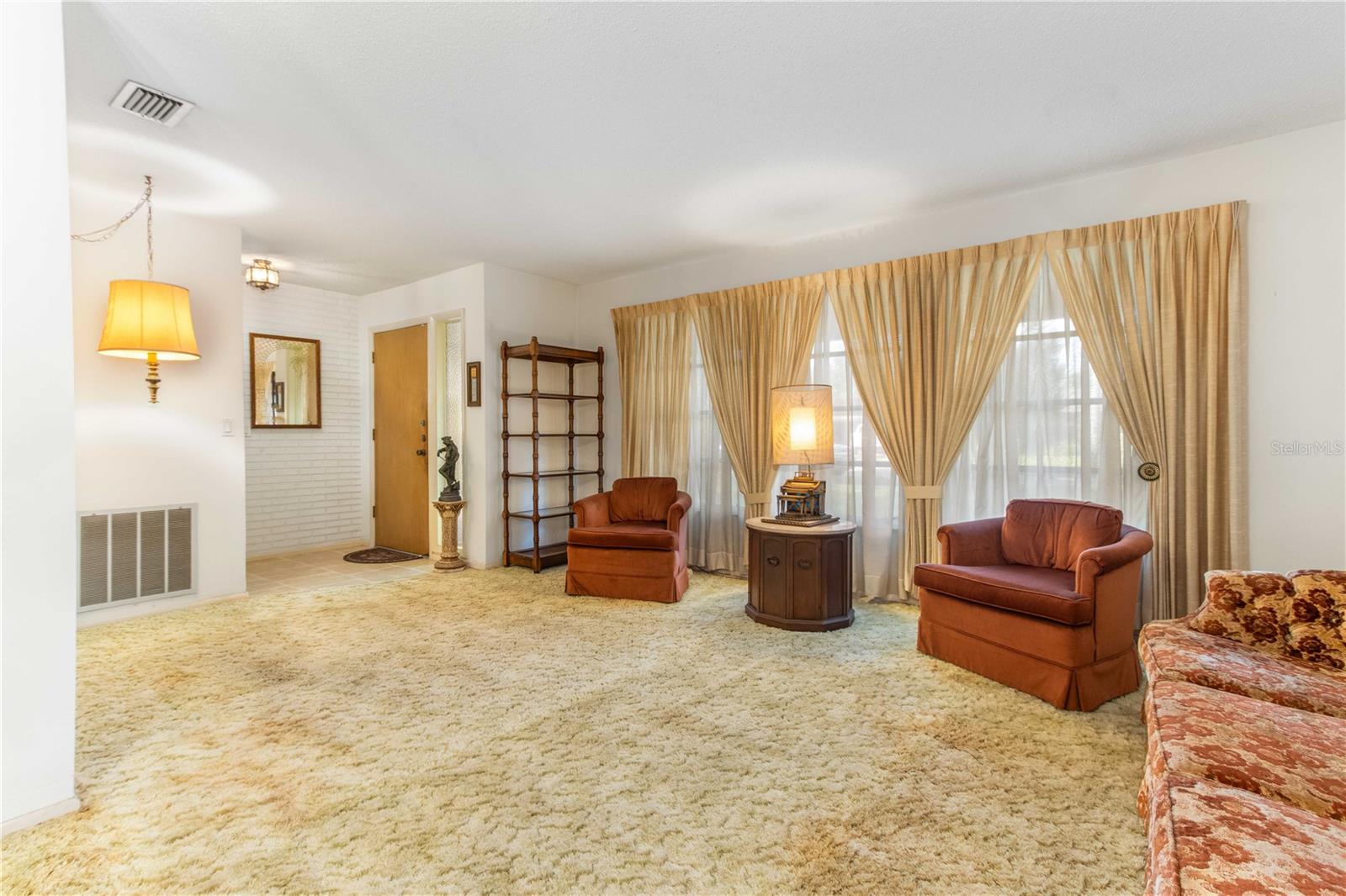 1950 SANDPIPER DR