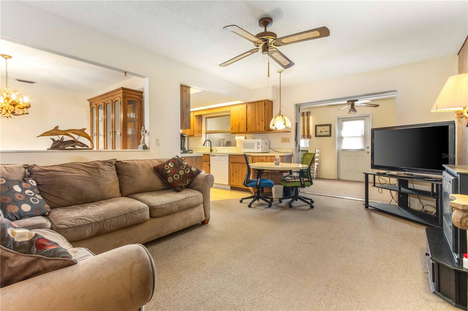 1950 SANDPIPER DR