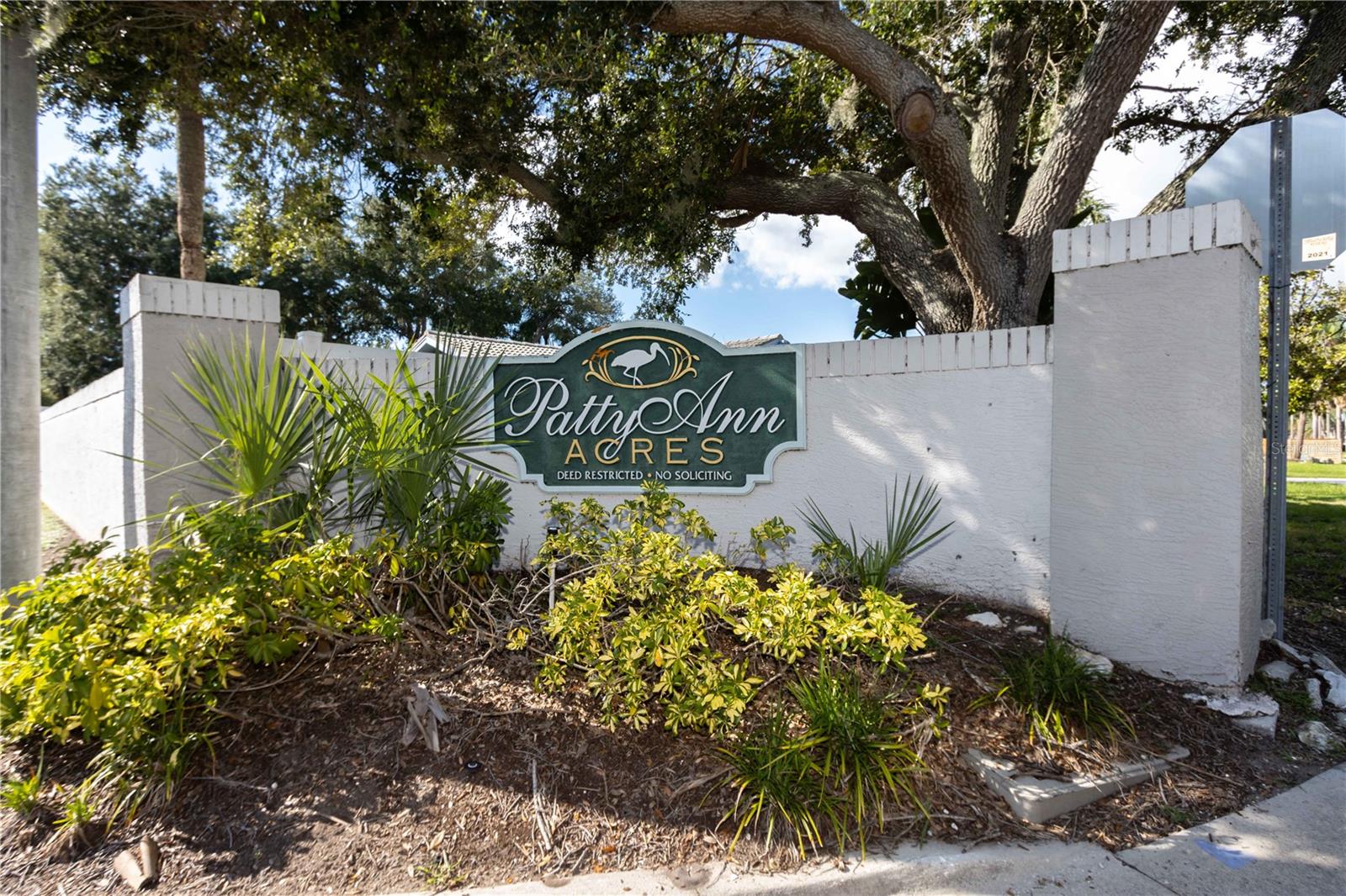 1950 SANDPIPER DR