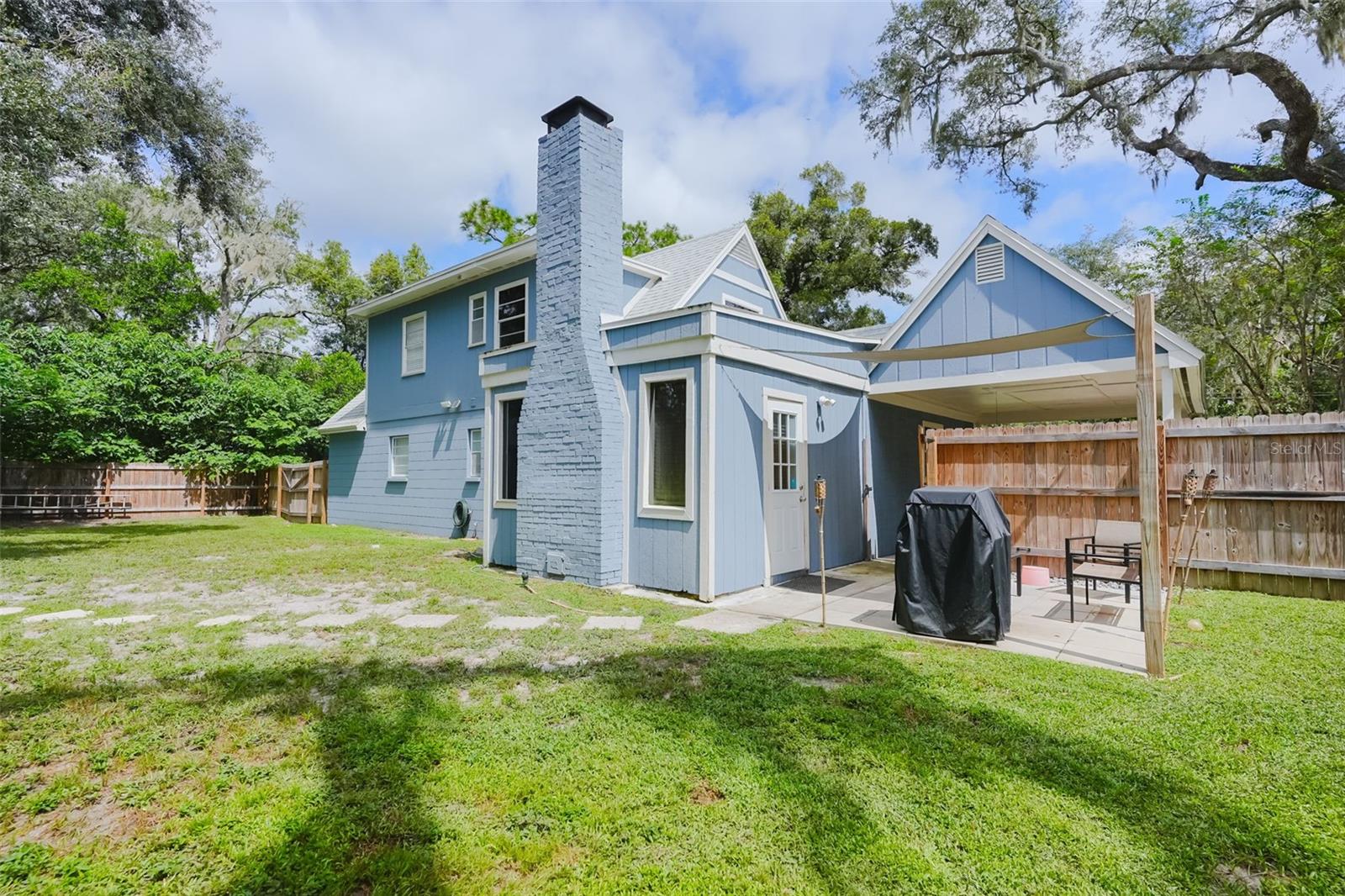 16606 FOREST PARK DR