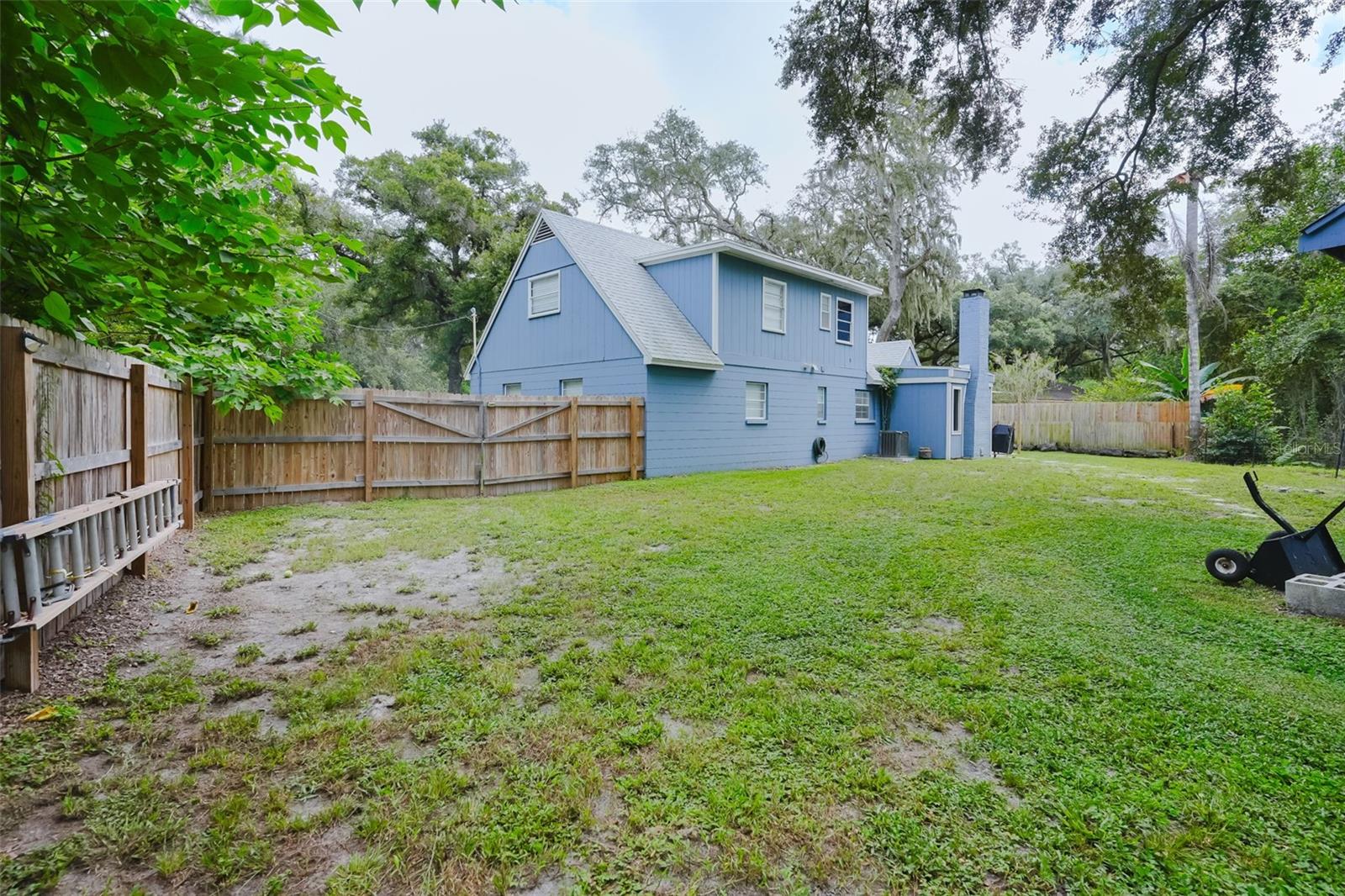 16606 FOREST PARK DR